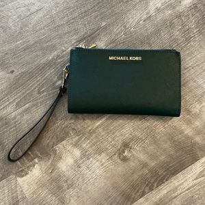 Michael Kors Wristlet Wallet